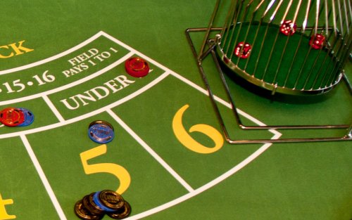Chuck-A-Luck Würfelkäfig